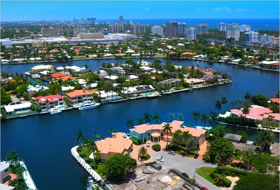 Las Olas Isles Neighborhood Guide