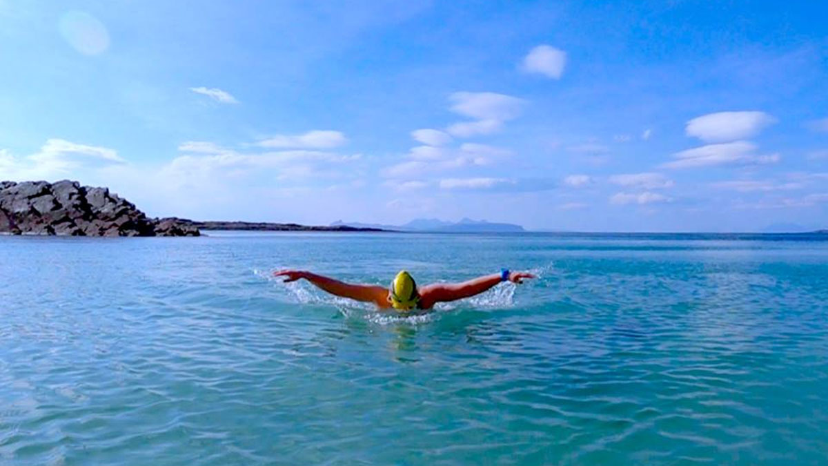 how to relax at the beach