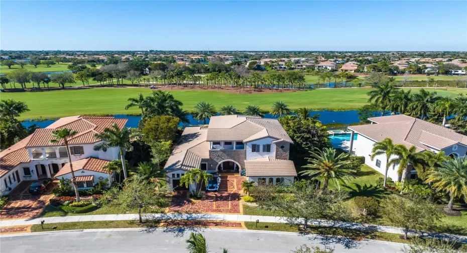 Beautiful home with tons of curb appeal