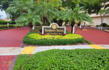 Turnberry Towers Entrance