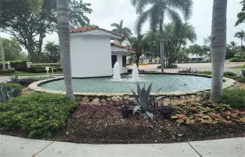 FOUNTAIN ENTRANCE