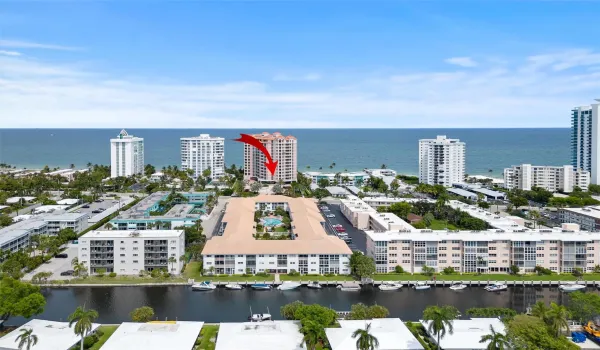 Great Location! Convenient to LTBS and Pompano Beach