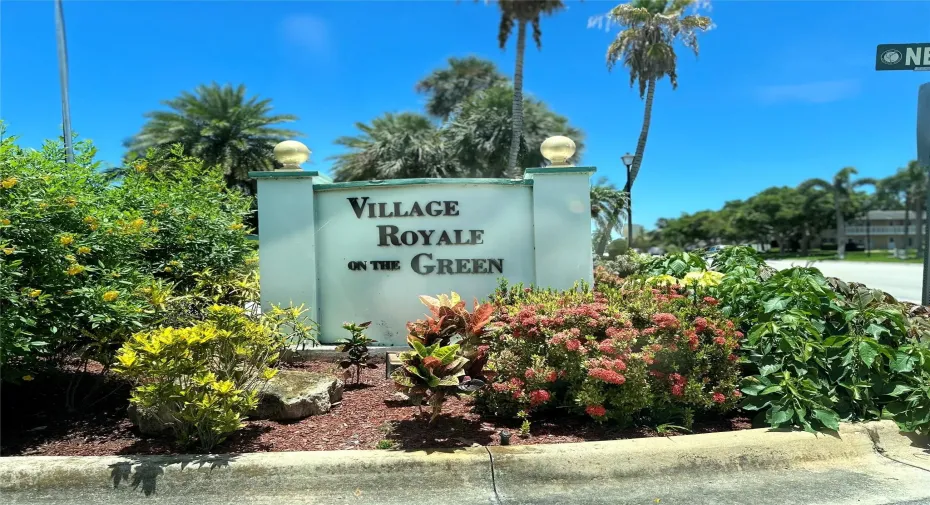 VILLAGE ROYALE - GREENHILL SECTION