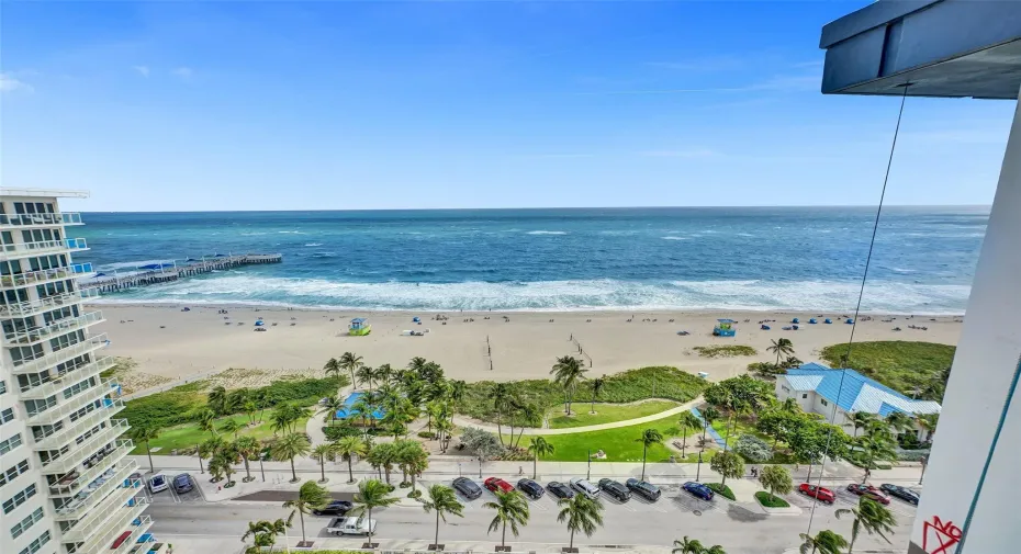 Your Balcony View Every Day! Watch The Sun Rise, Hear the Ocean Waves, Feel The Ocean Breeze. Live This Penthouse Life!